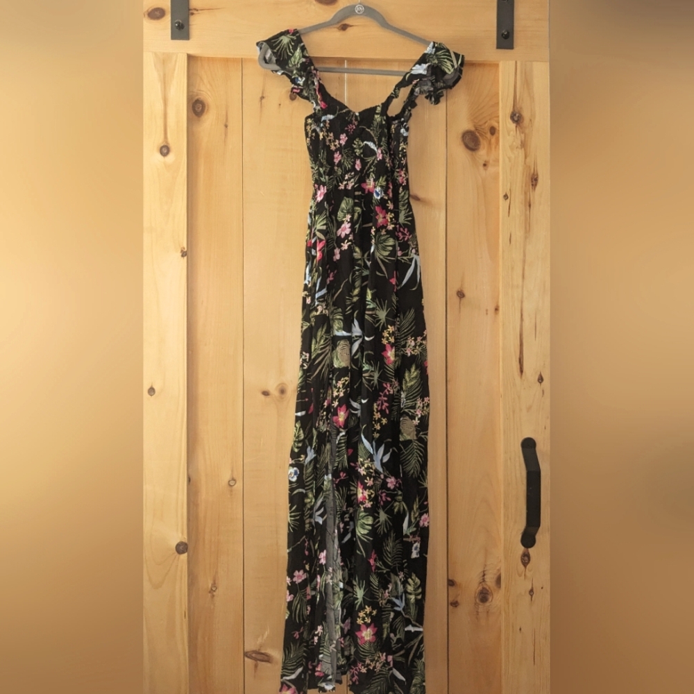 Raviya Printed Ruffled Maxi Dress Cover Up Size M